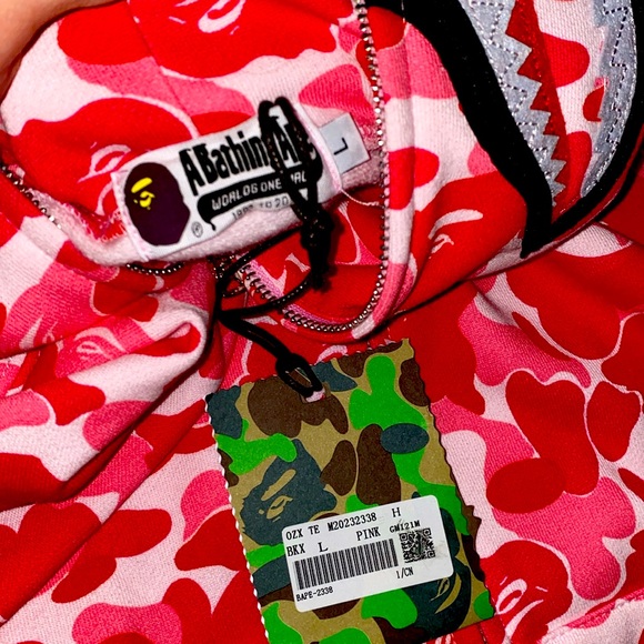 PINK BAPE HOODIE - Picture 3 of 3